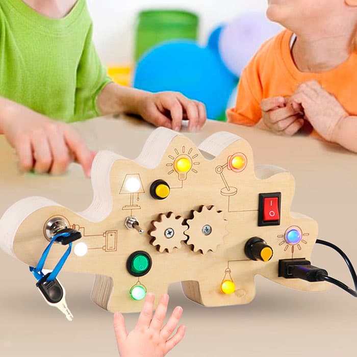 Clik ™ Dinozaur Do Zadań i Przygód - 🦕 Pomaga dziecku ćwiczyć zręczność i logiczne myślenie w zabawnej formie pełnej ruchu.